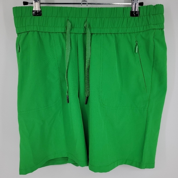 Chico Womens Zenergy CHIC360 Emerald Tropic Shorts Size 2 - Picture 3 of 12